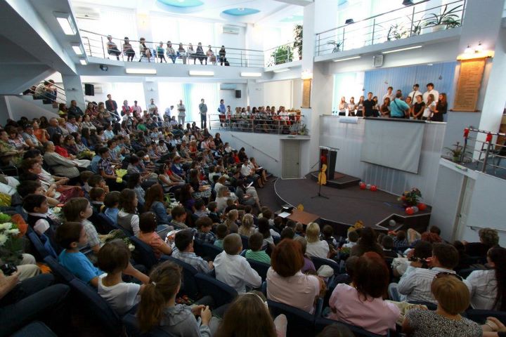 Ziarul de Iași – „Sala arhiplină la spectacolul…” Ziarul de Iași – „Sala arhiplină la spectacolul…”