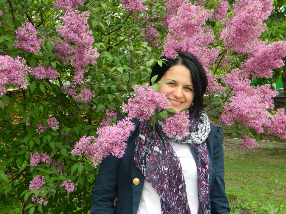 Prof. Lavinia Beșliu – singura notă de 10 din Iași Prof. Lavinia Beșliu – singura notă de 10 din Iași