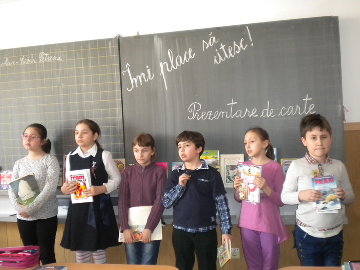Prezentare de carte la clasa a III-a Prezentare de carte la clasa a III-a