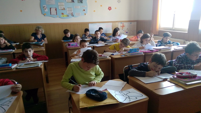 Cărți și fluturi la clasa a IV-a Cărți și fluturi la clasa a IV-a